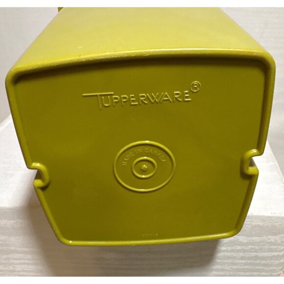 Vintage Tupperware Avocado Green 2 Piece Pickle Keeper w/ Strainer 1330-5 No Lid - Picture 8 of 8